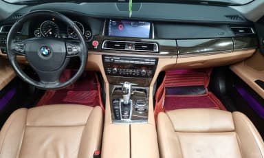 7 Series (F01)