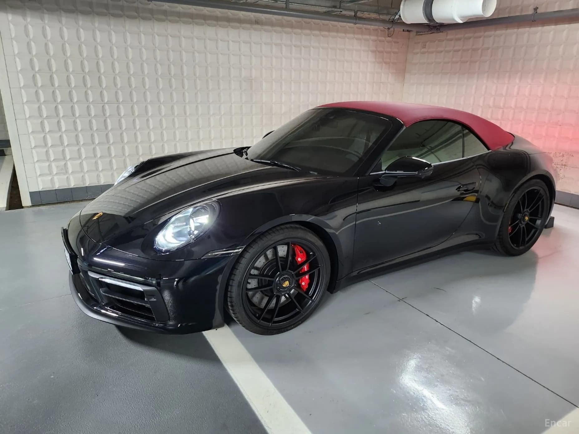911 (992)