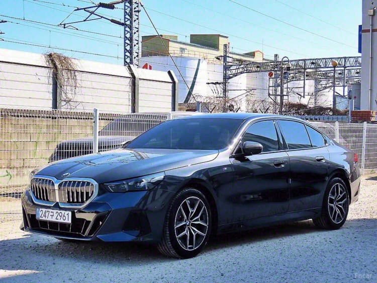 5 Series (G60)