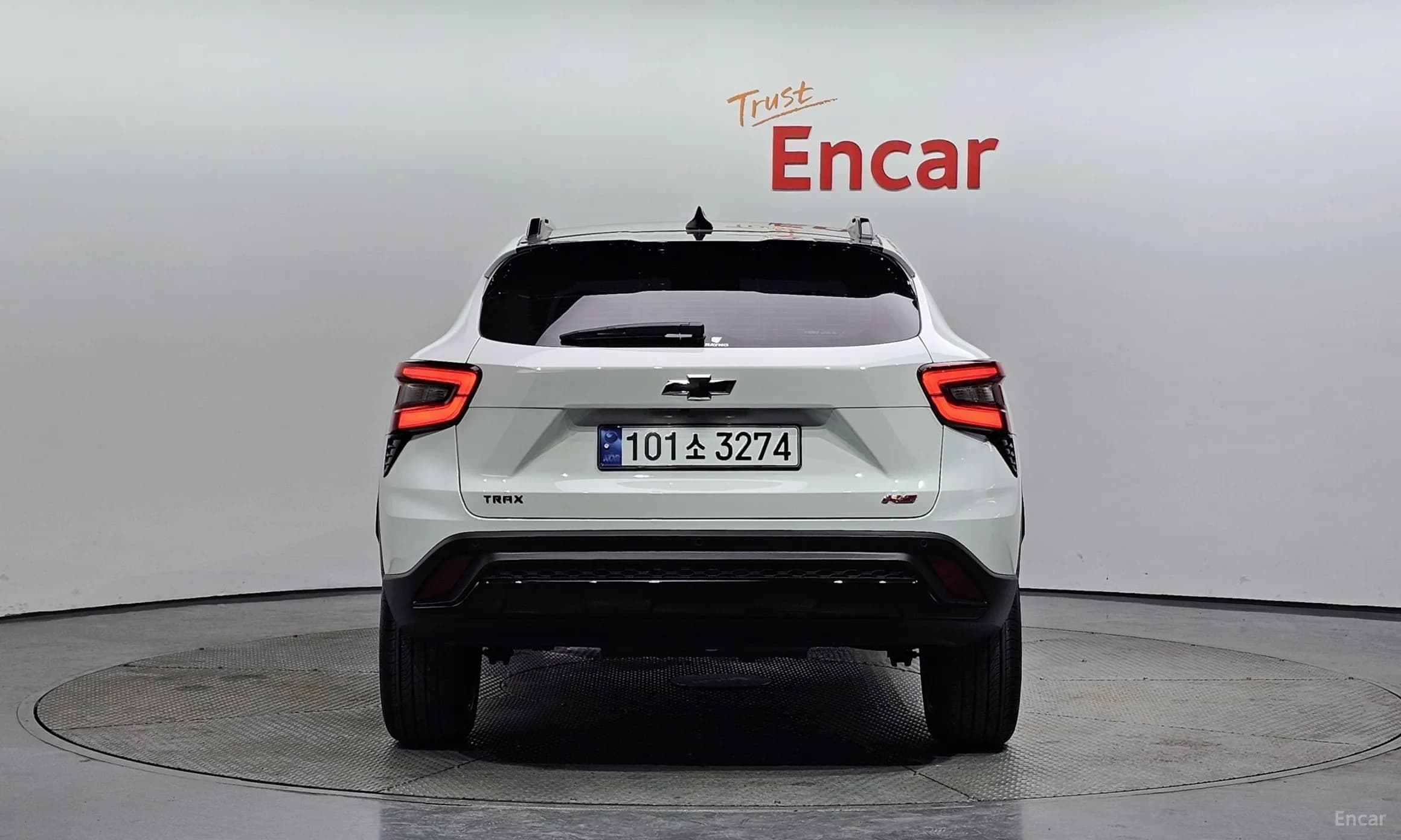 Trax Crossover