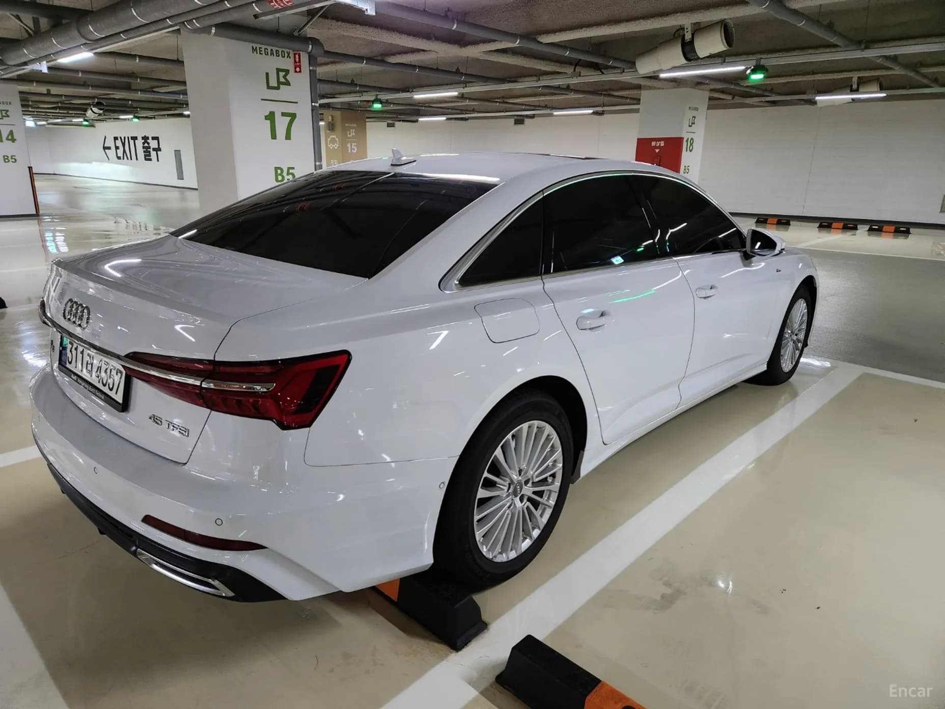 A6 (C8)