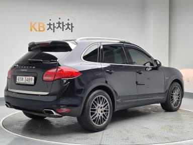 New Cayenne