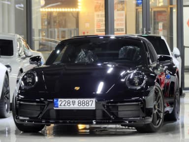 911 (992)