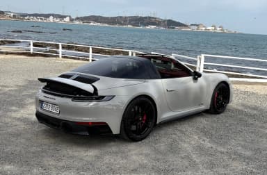 911 (992)