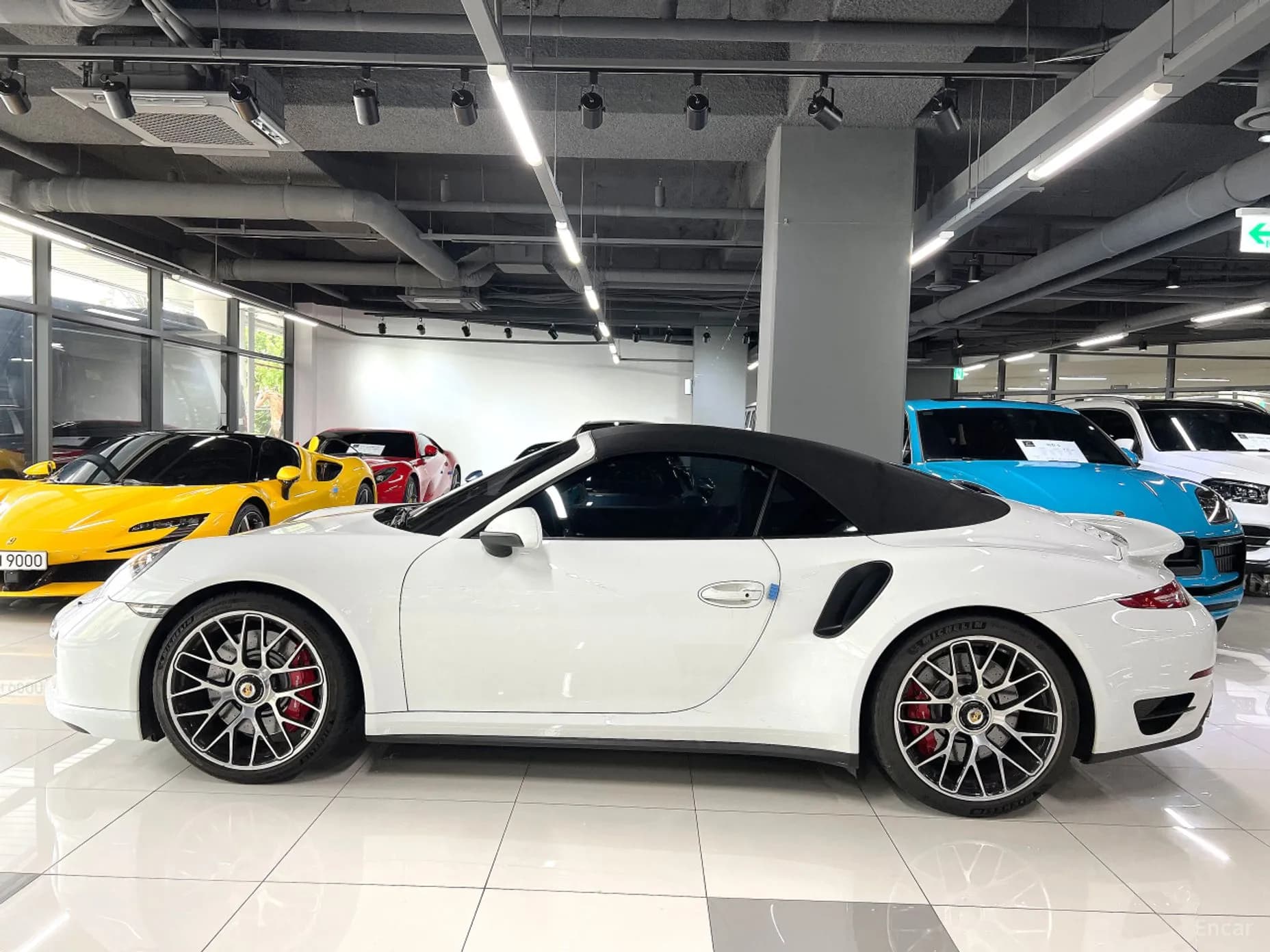 910