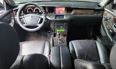 Hyundai Equus