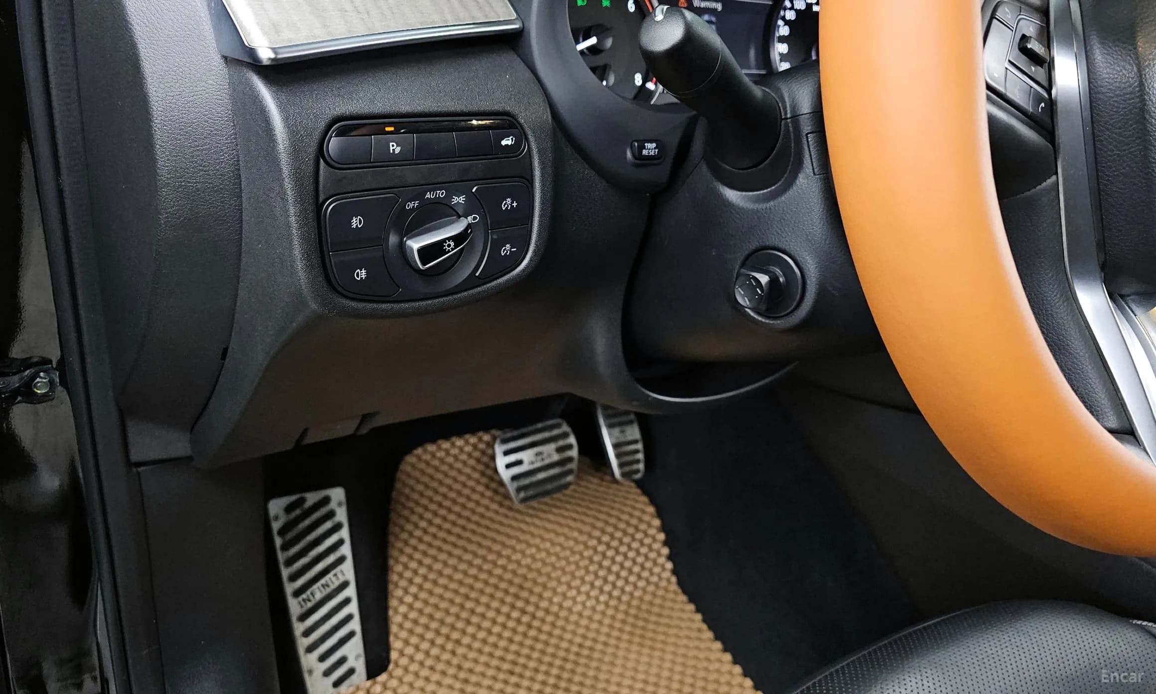 QX50 (P71A)