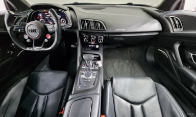 R8 (4S)