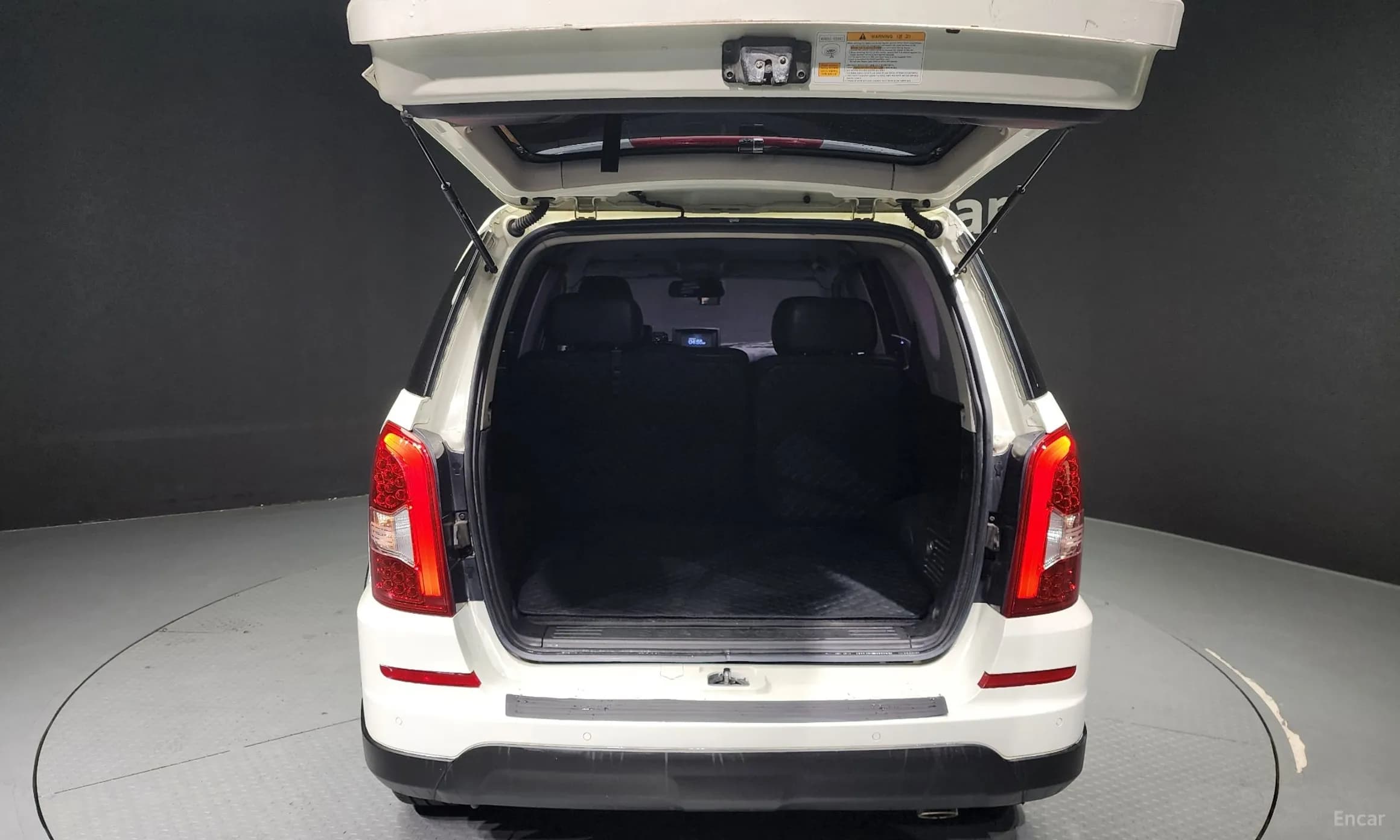Rexton W