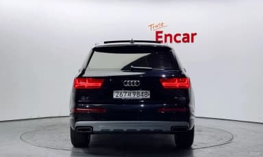 Q7 (4M)