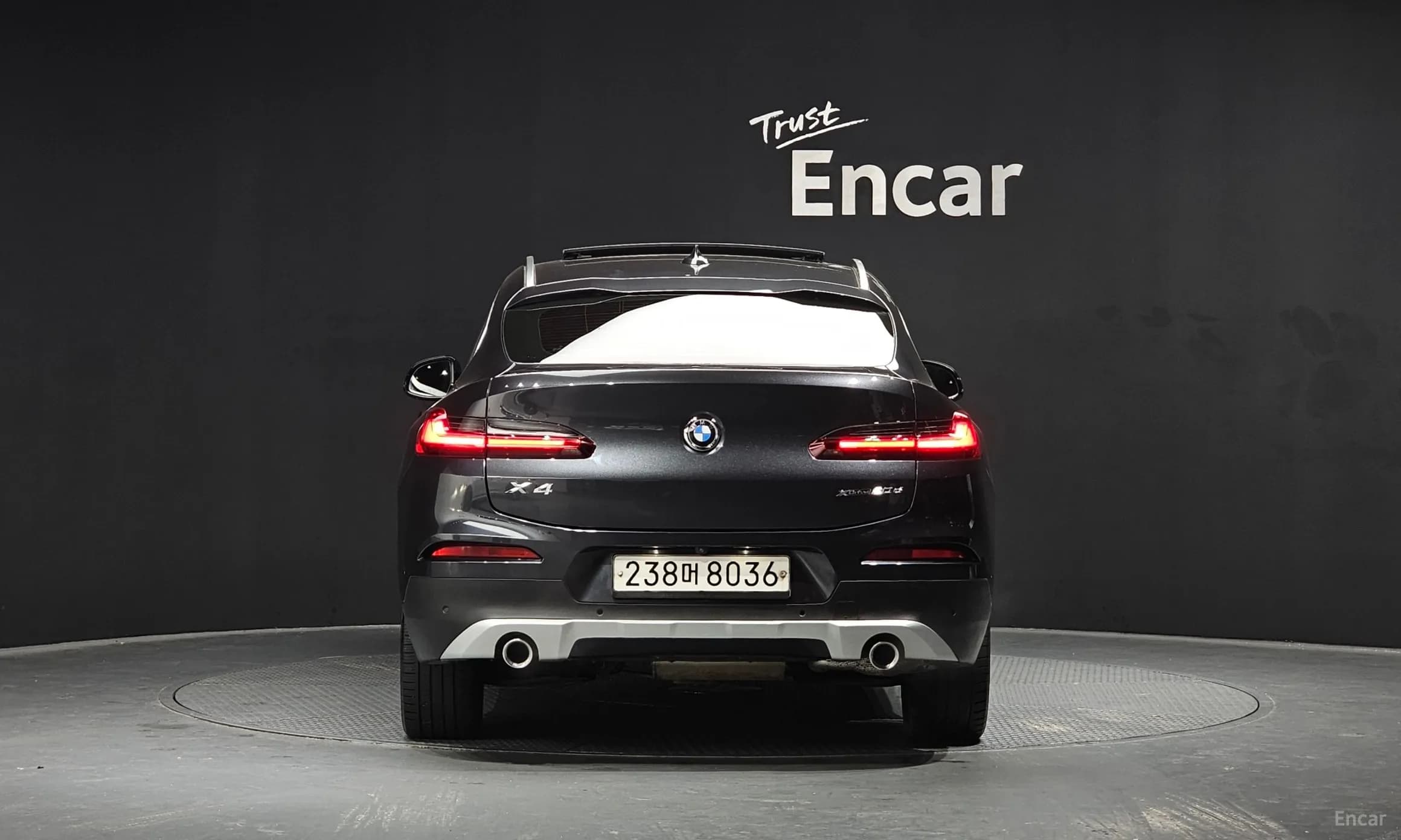 X4 (G02)