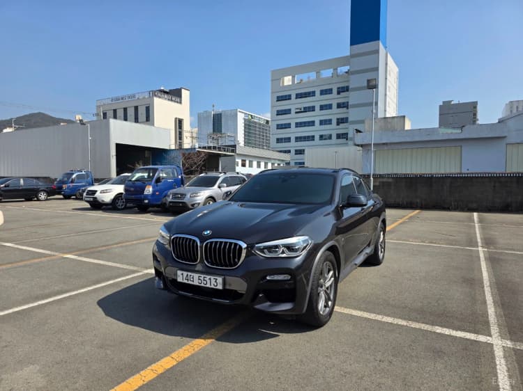 X4 (G02)