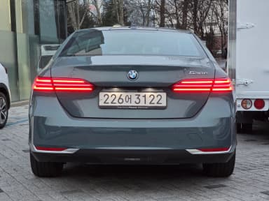 5 Series (G60)