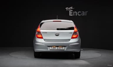 i30