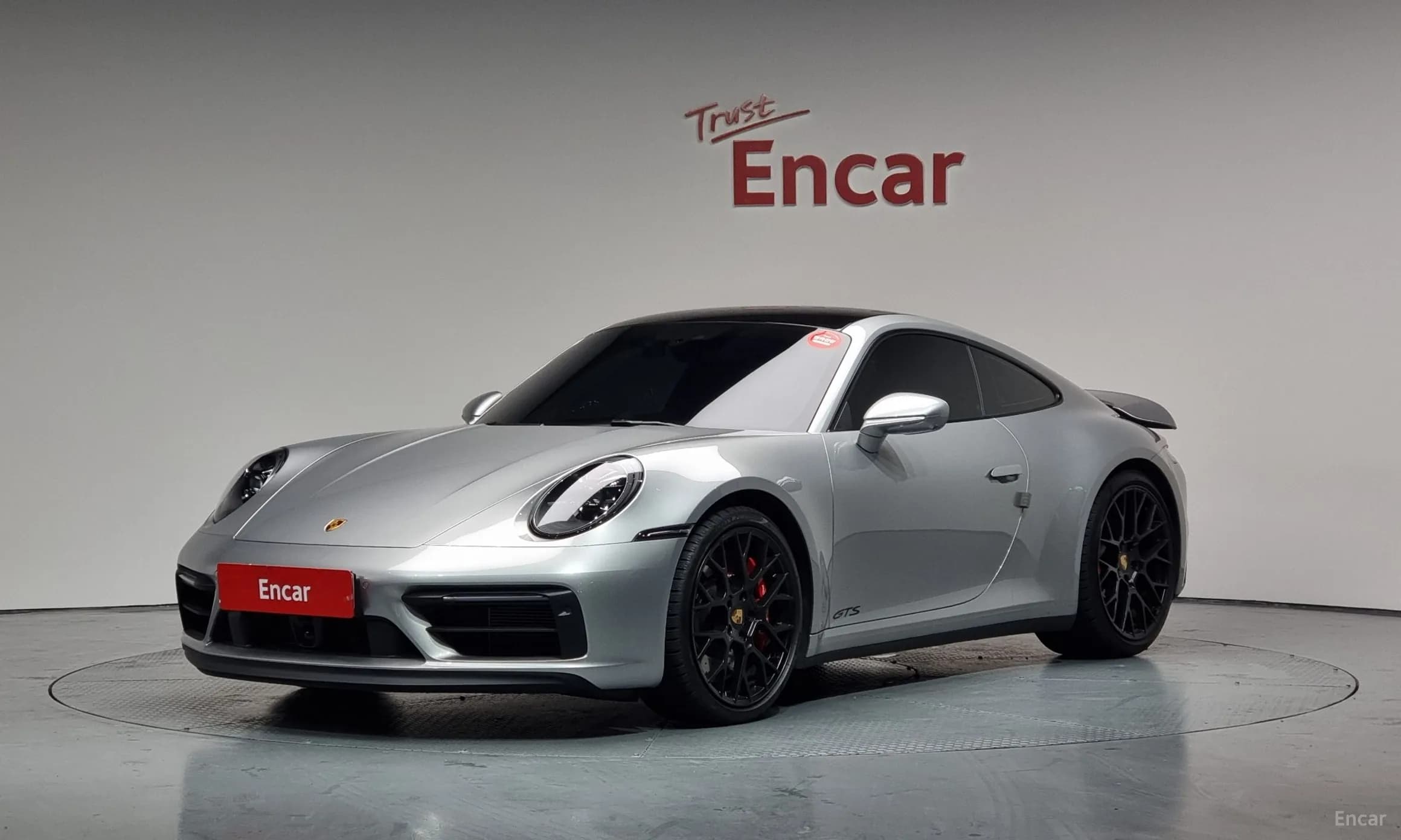 911 (992)