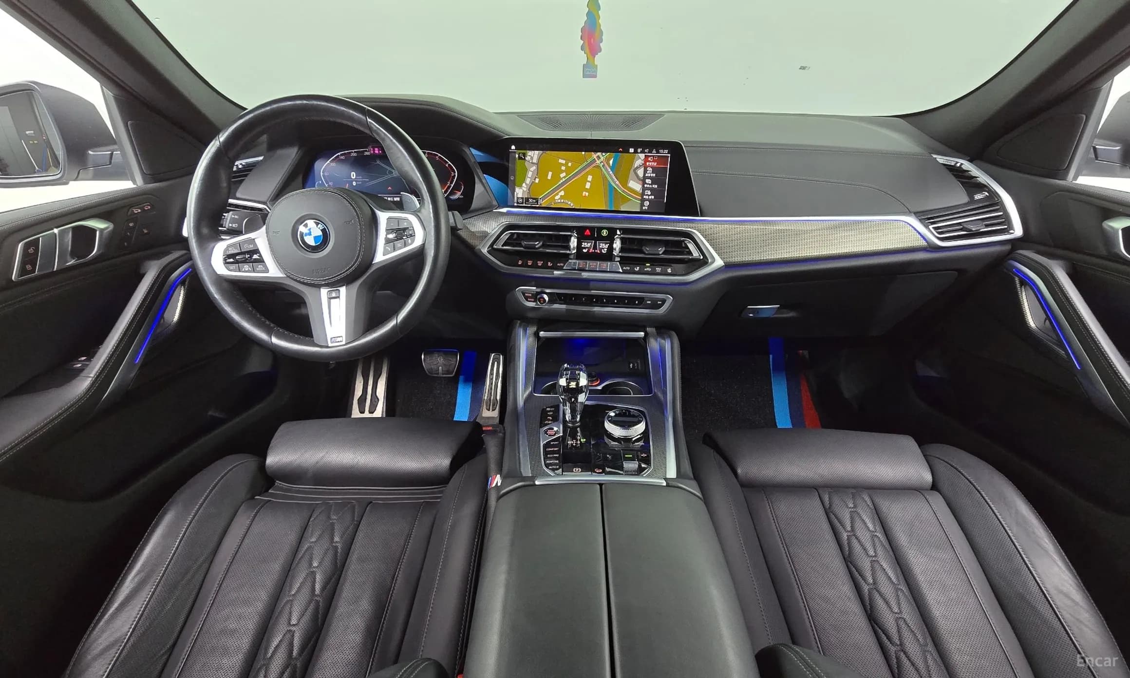 X6 (G06)