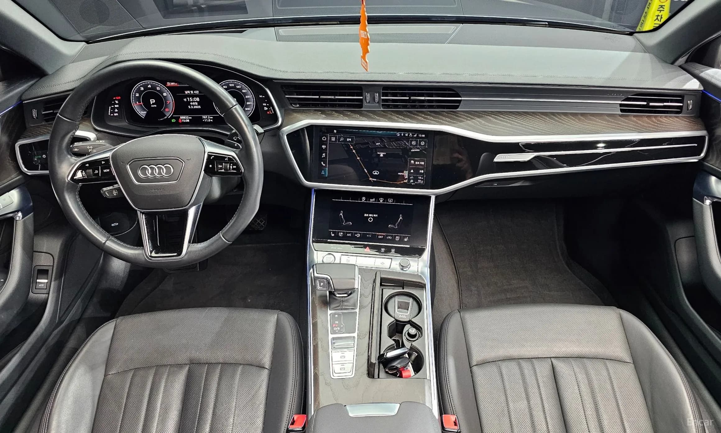 A6 (C8)