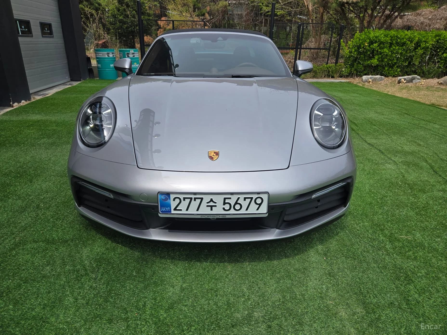 911 (992)