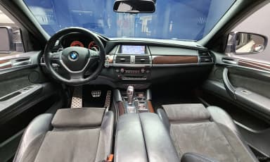 X6 (E71)
