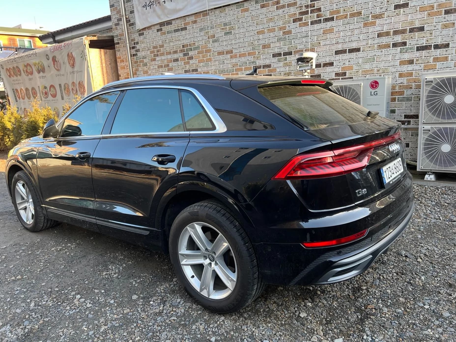 Q8 (4M)