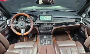 X5 (F15)