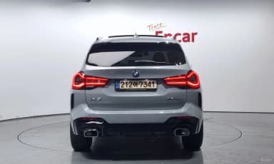 X3 (G01)