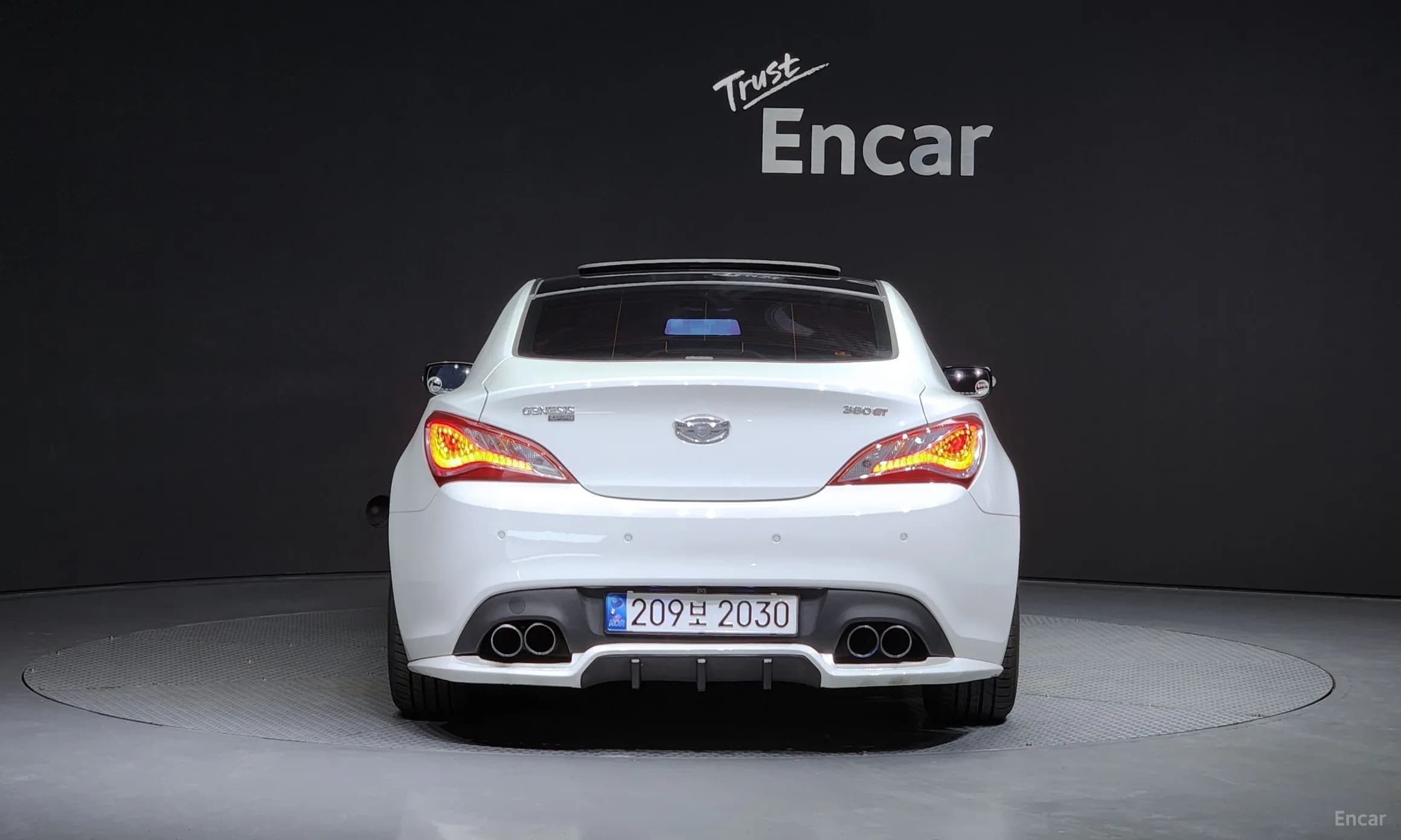 Genesis Coupe