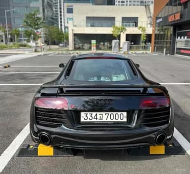 R8