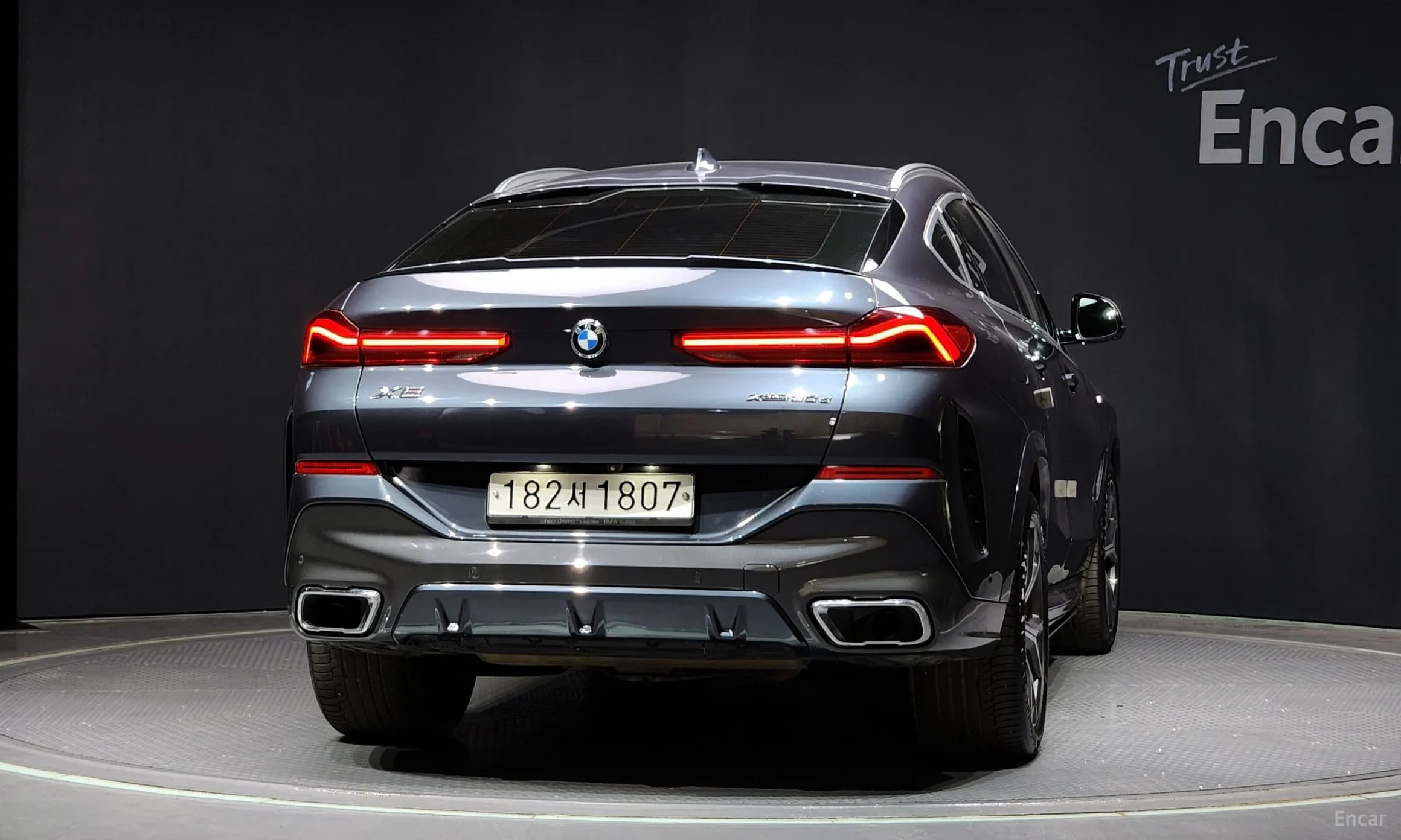 X6 (G06)