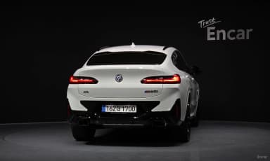 X4 (G02)