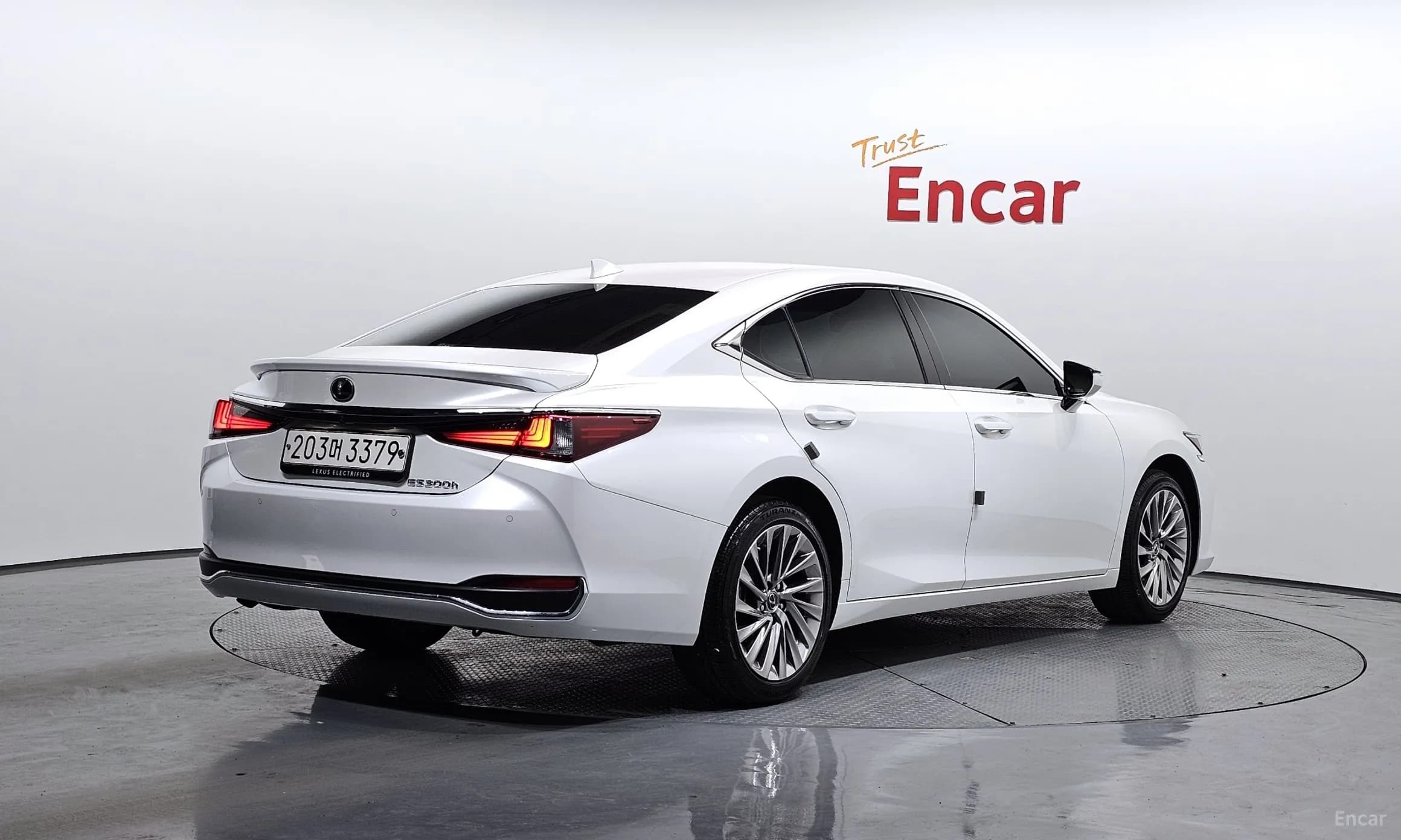 ES300h 7th Generation