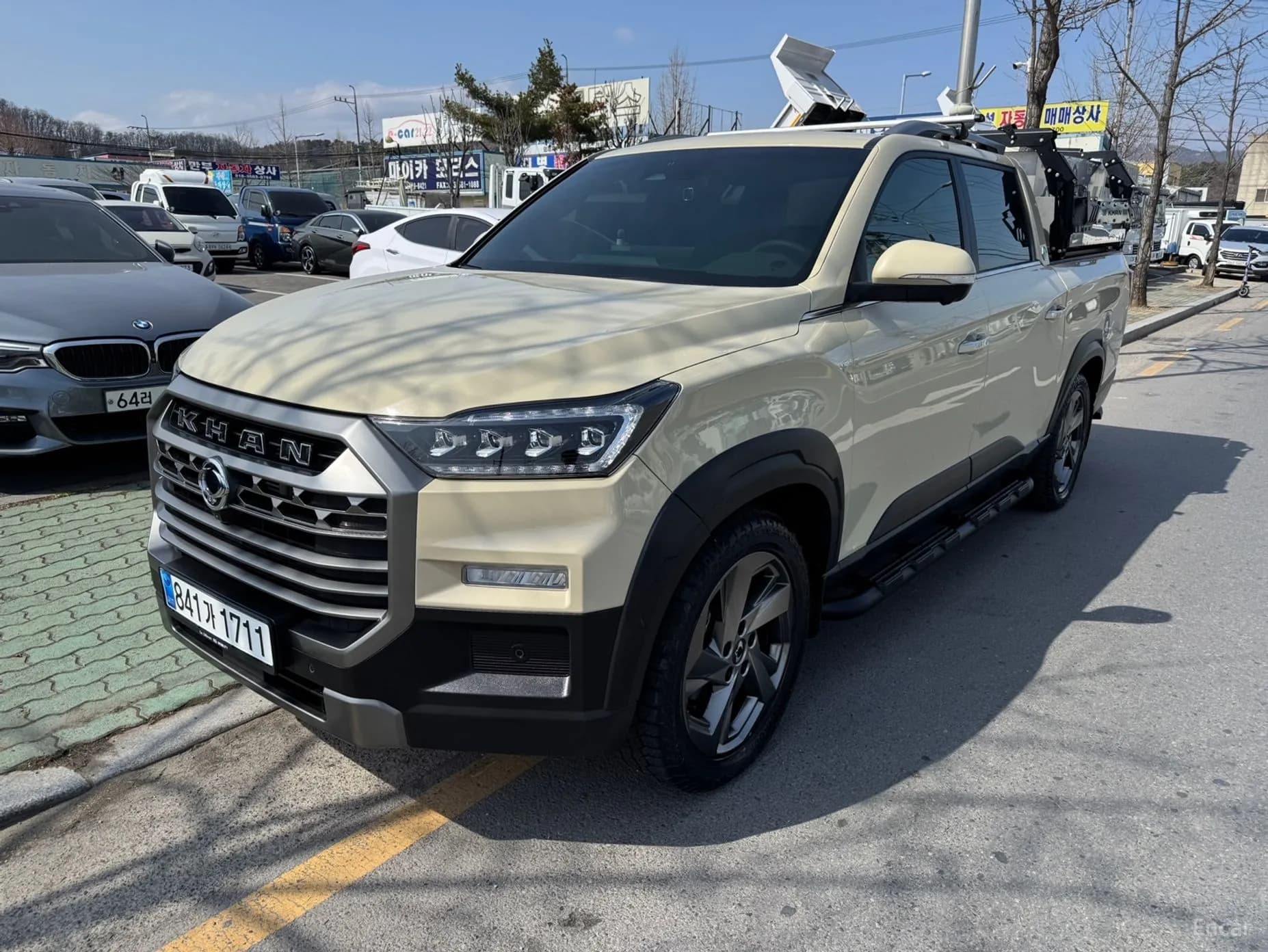 Rexton Sports Khan
