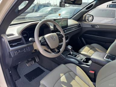 Rexton Sports Khan