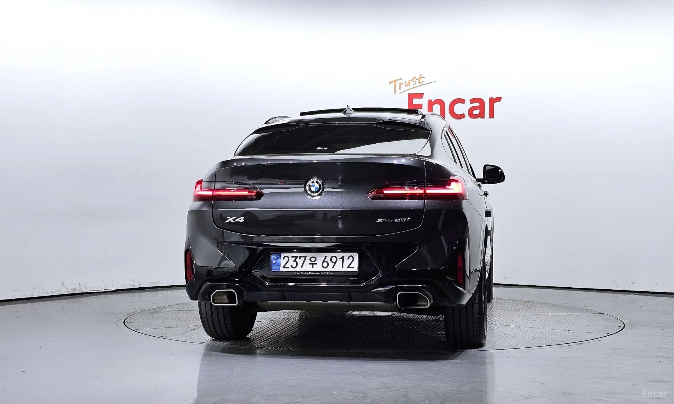X4 (G02)