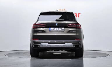 X5 (G05)