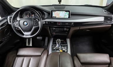 X5 (F15)