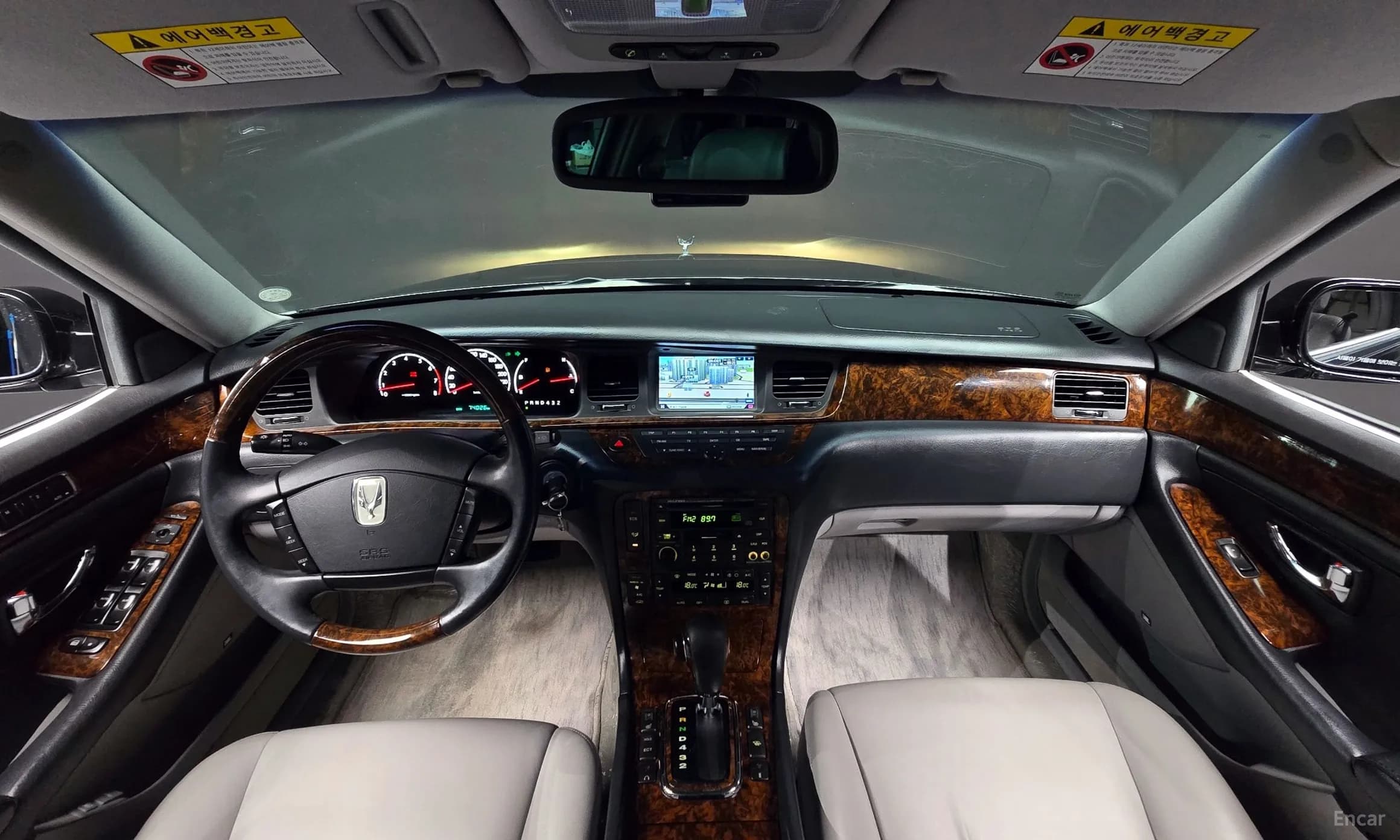 Hyundai Equus