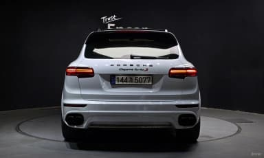 New Cayenne