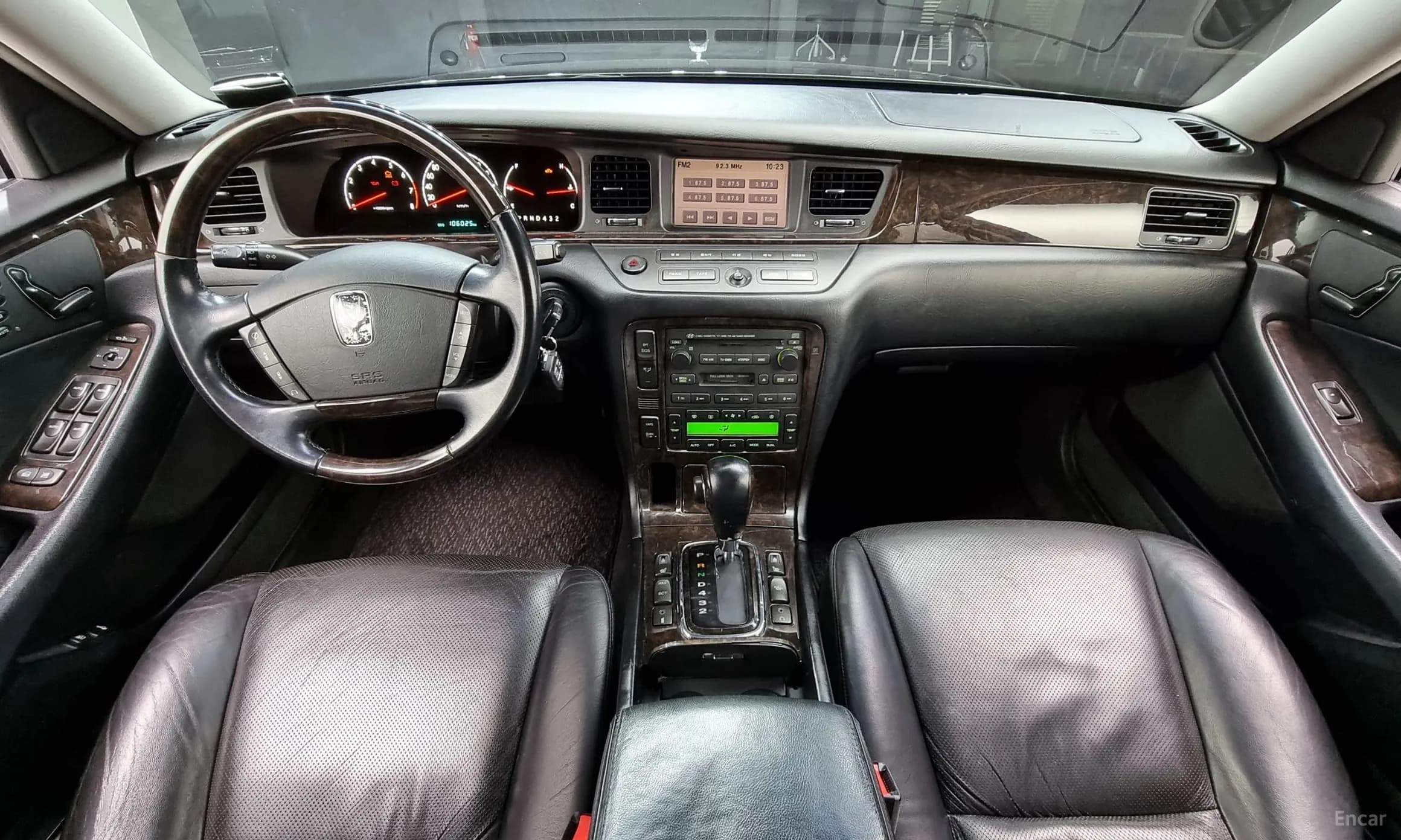 Hyundai Equus