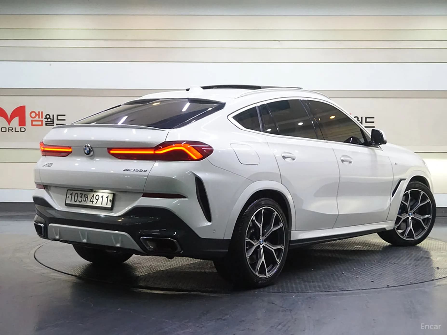 X6 (G06)