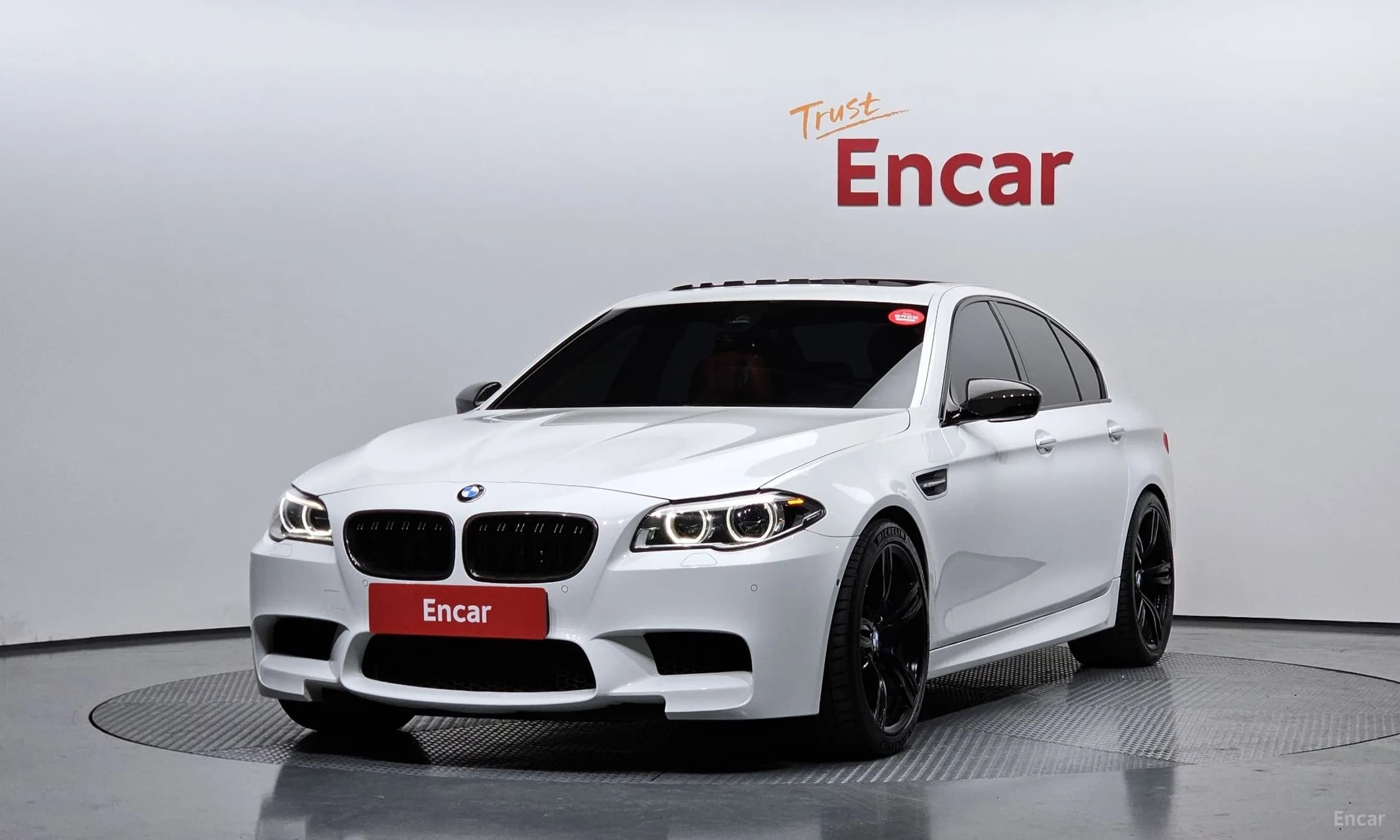 M5 (F10)