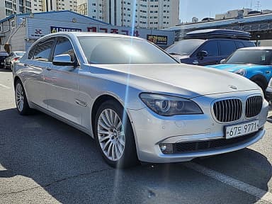 7 Series (F01)