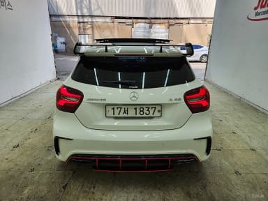 A-Class W176