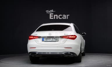 C-Class W206