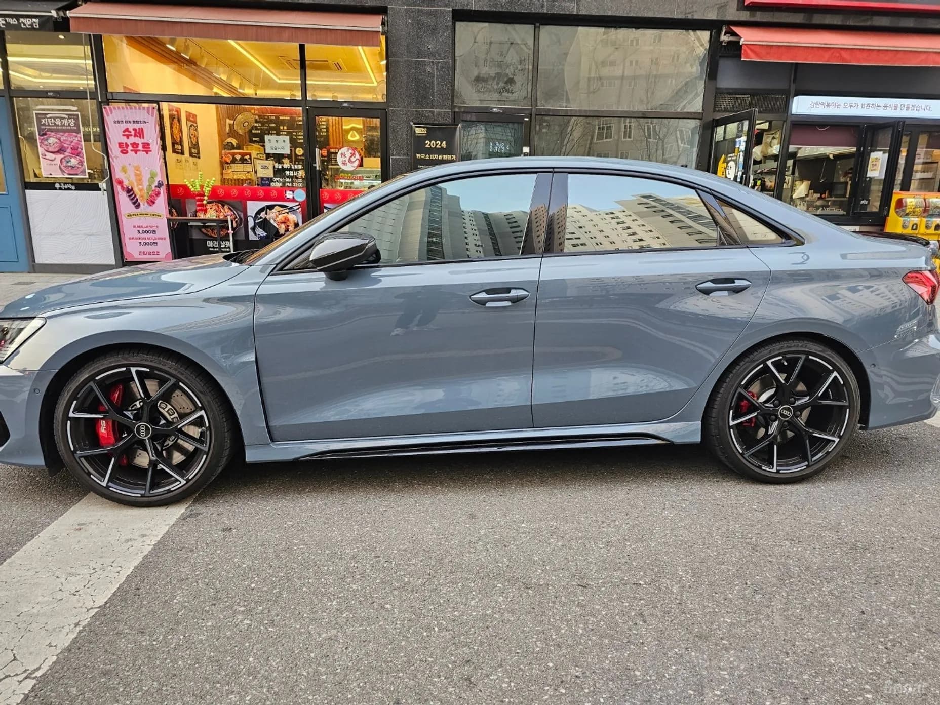RS3 (8Y)