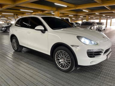 New Cayenne