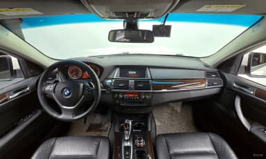 X6 (E71)