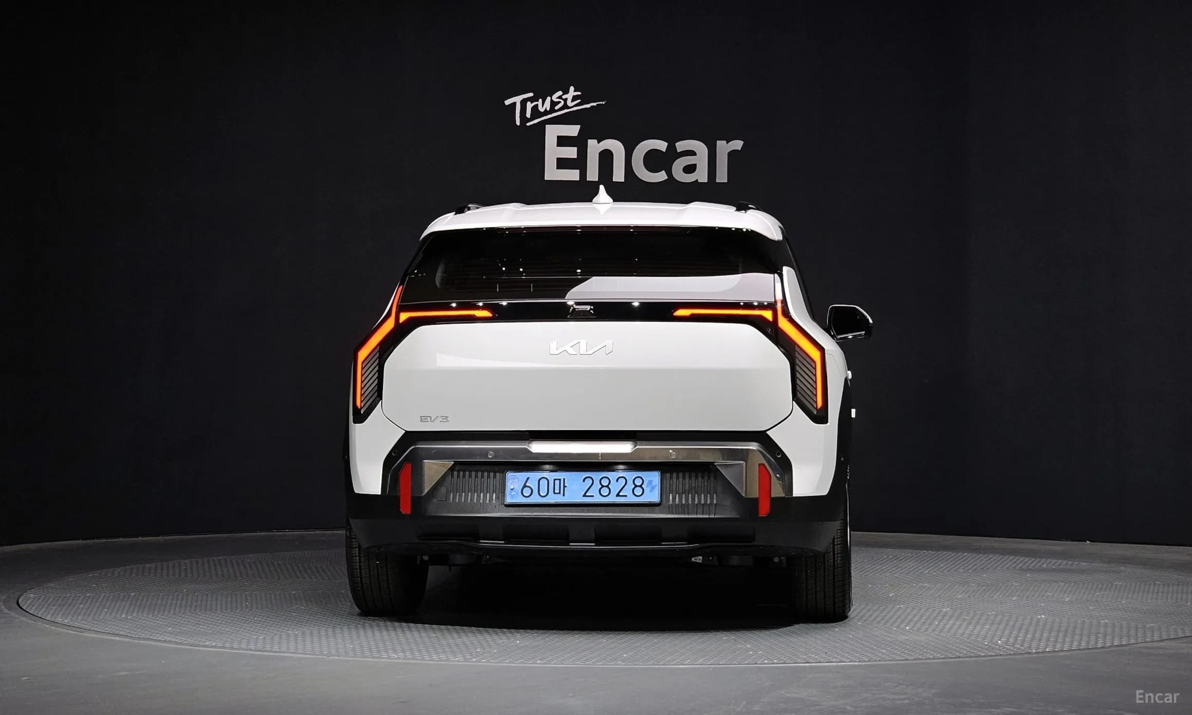 EV3