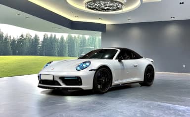 911 (992)