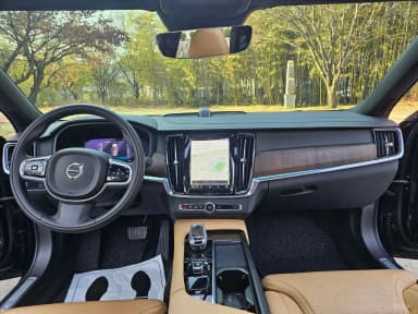 S90